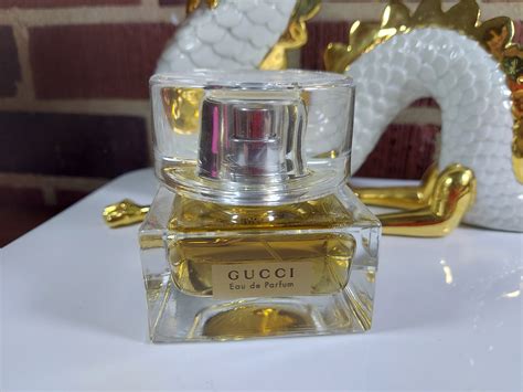 gucci perfume classic.